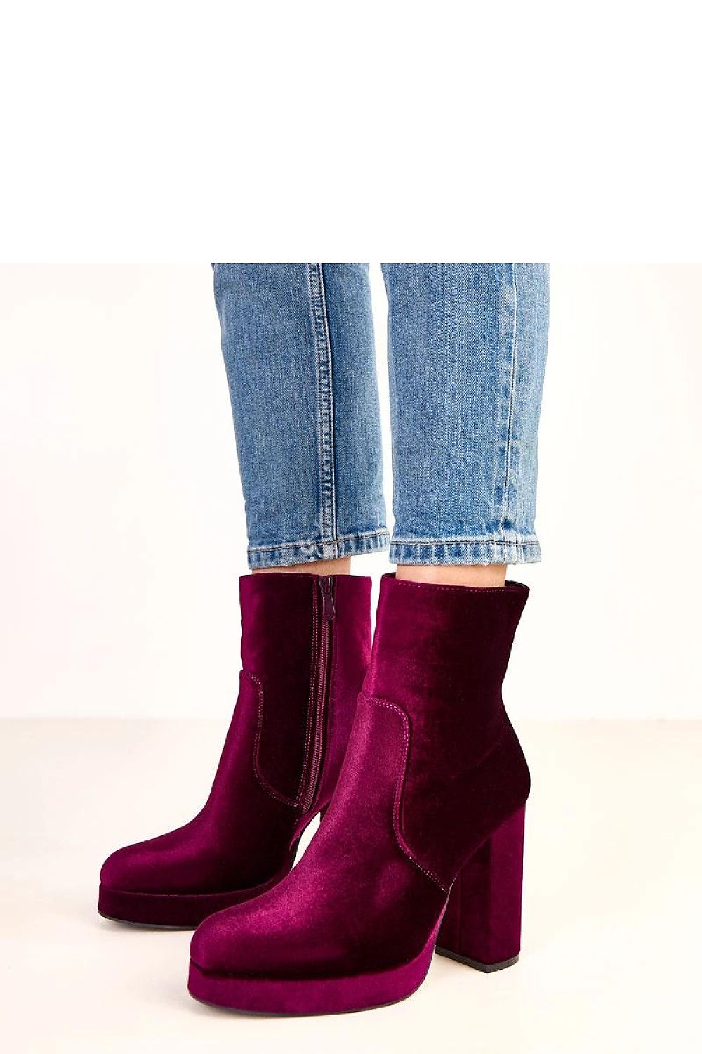  Botine cu toc model 220582 Solea 