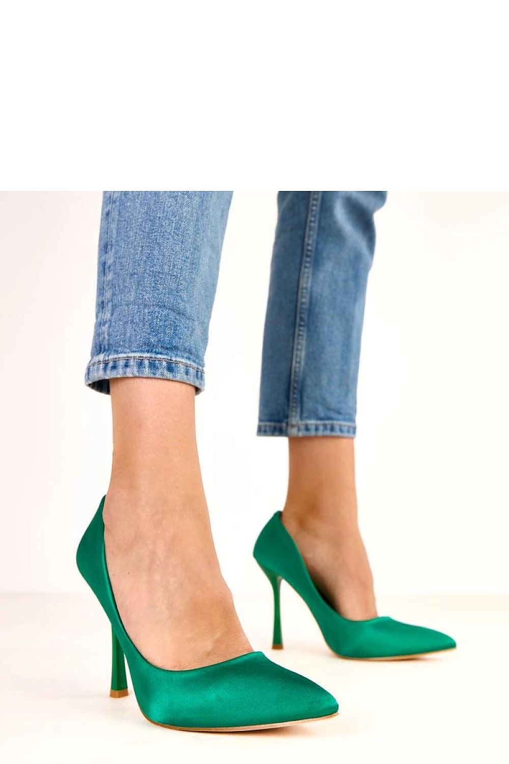  Pantofi cu toc subţire (stiletto) model 220603 Solea 