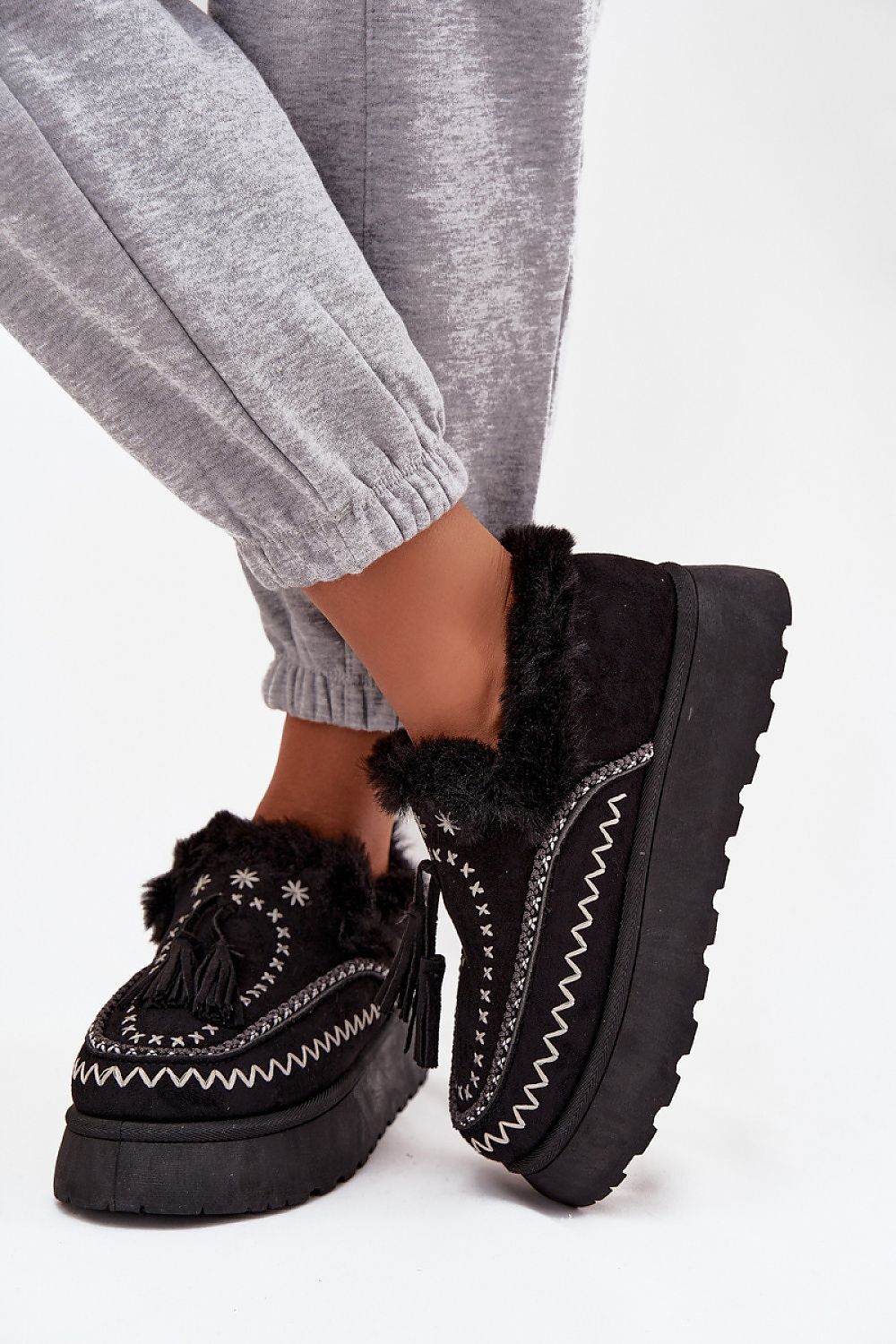  Moon boots model 220731 Step in style 