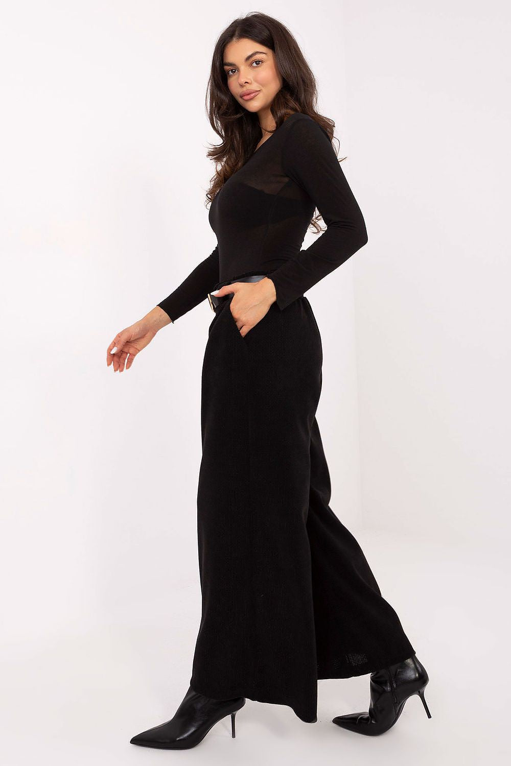  Pantaloni din catifea model 220875 Rue Paris 