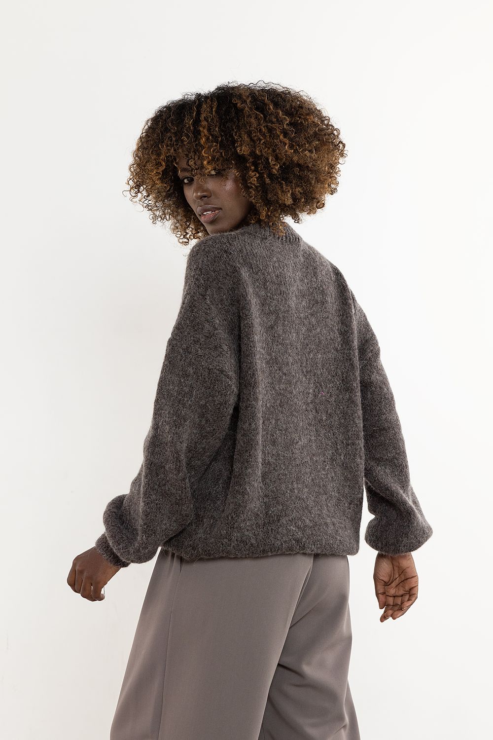  Pulover model 220849 awama 