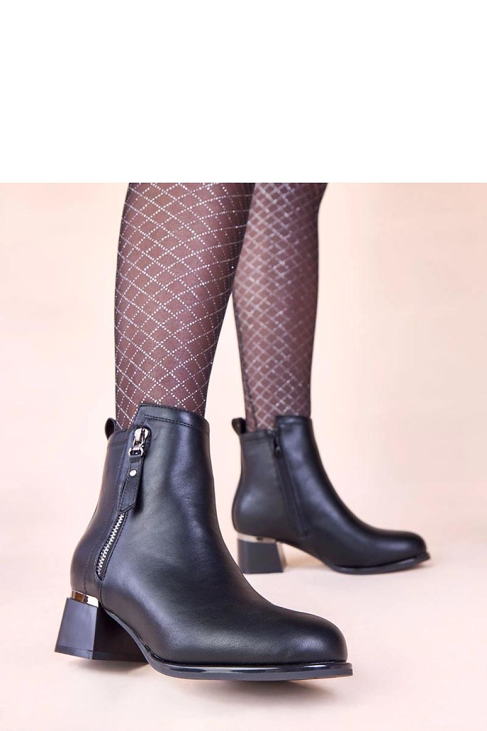  Botine cu toc model 221016 Solea 