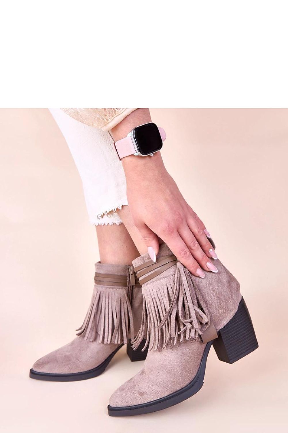  Botine cu toc model 221020 Solea 