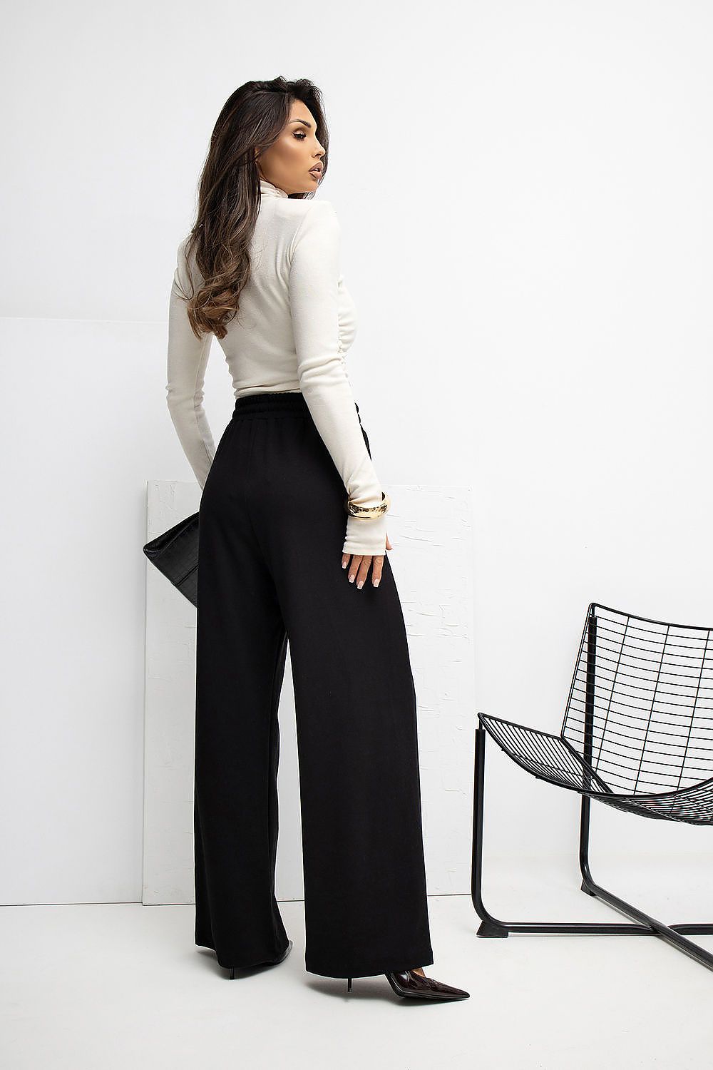  Pantaloni de trening model 221540 Rue Paris 