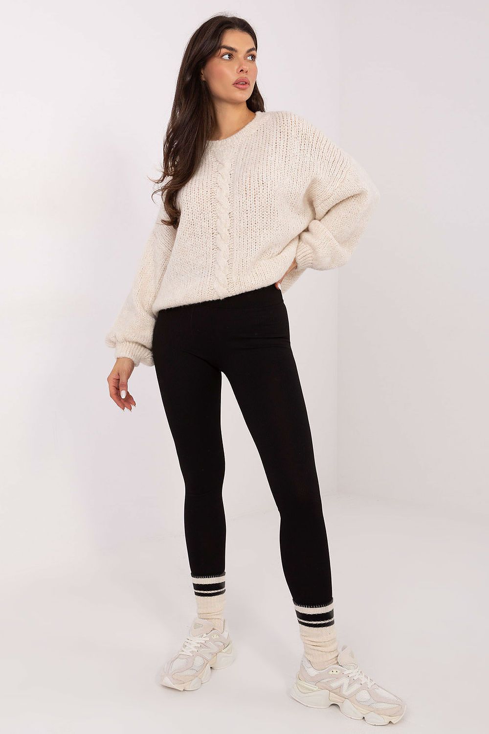  Pulover model 221583 Italy Moda 