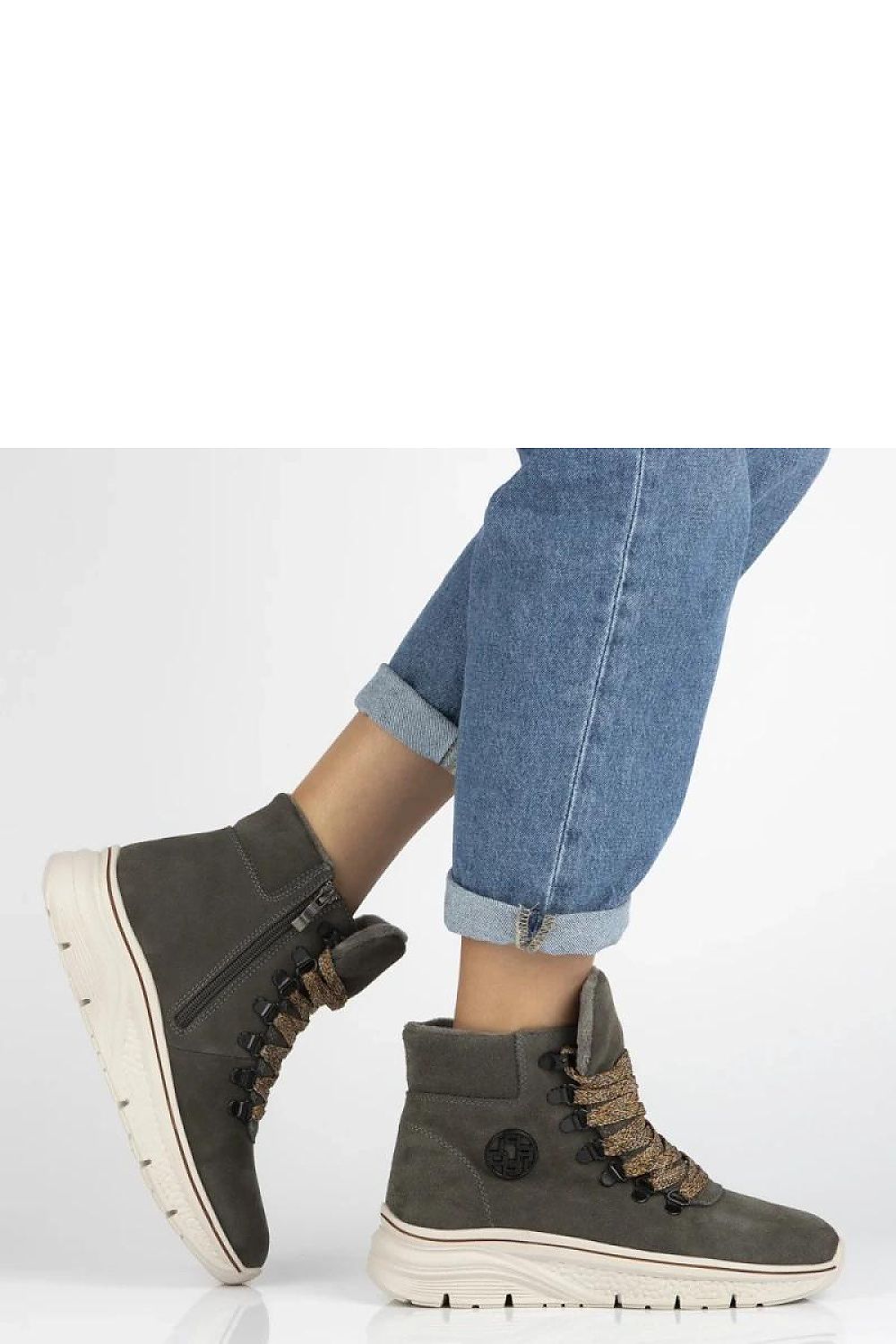  Botine cu platformă model 222012 Solea 