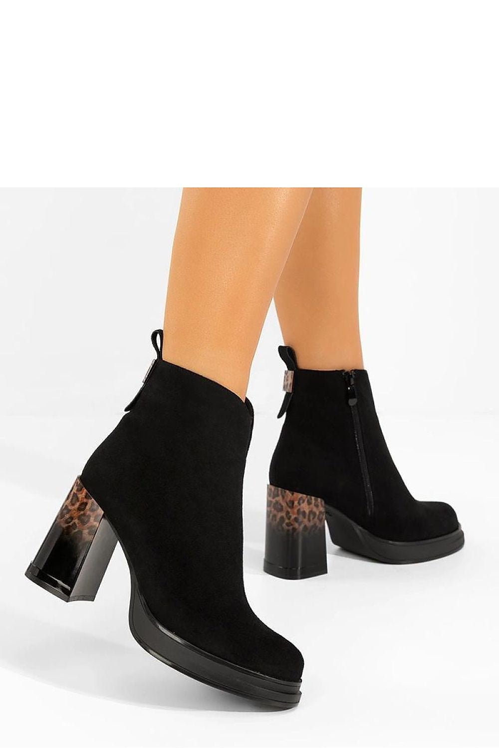  Botine cu toc model 222034 Solea 