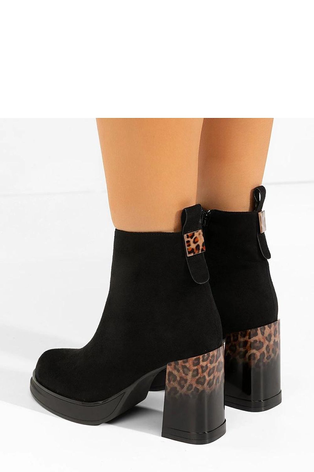  Botine cu toc model 222034 Solea 
