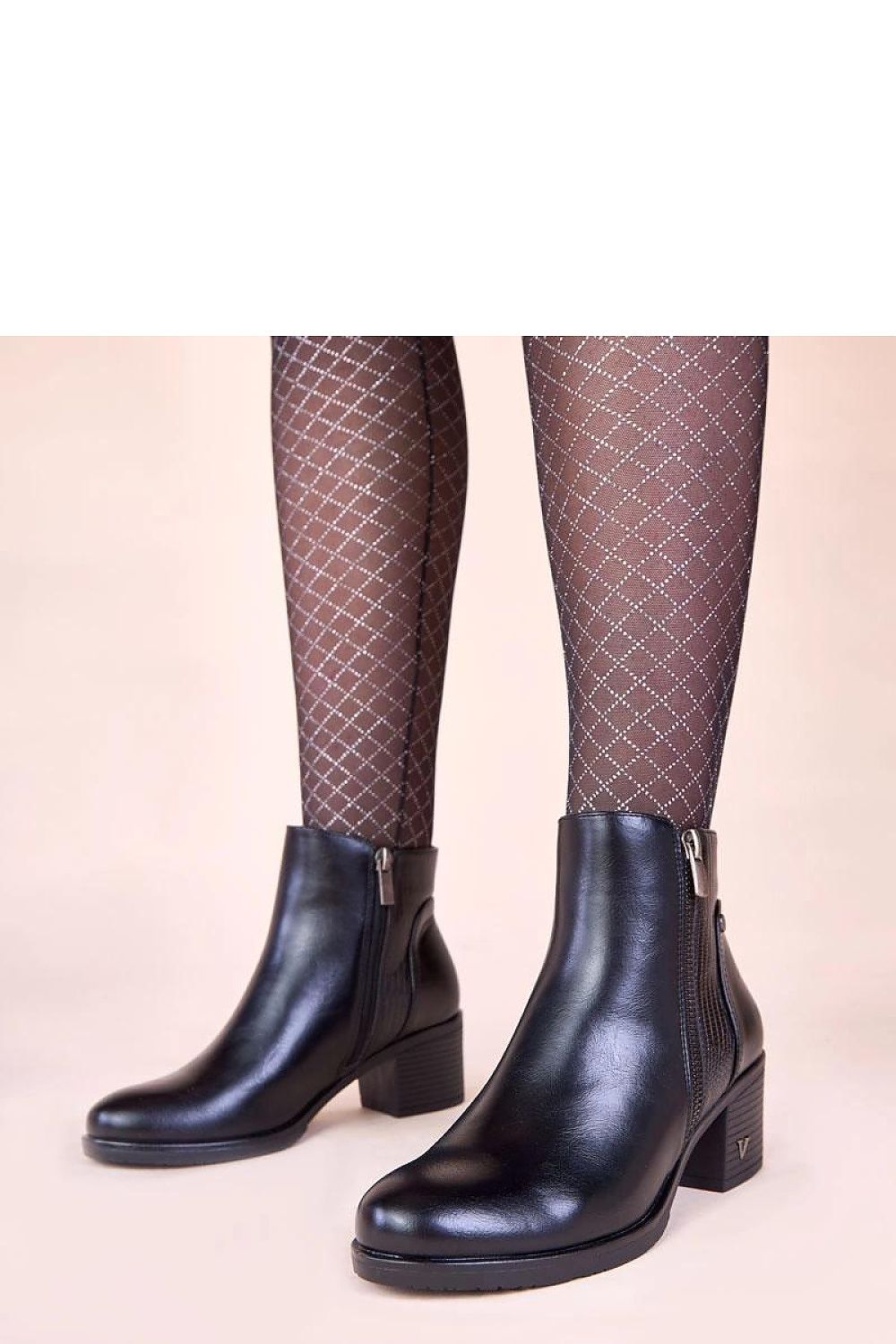  Botine cu toc model 222057 Solea 