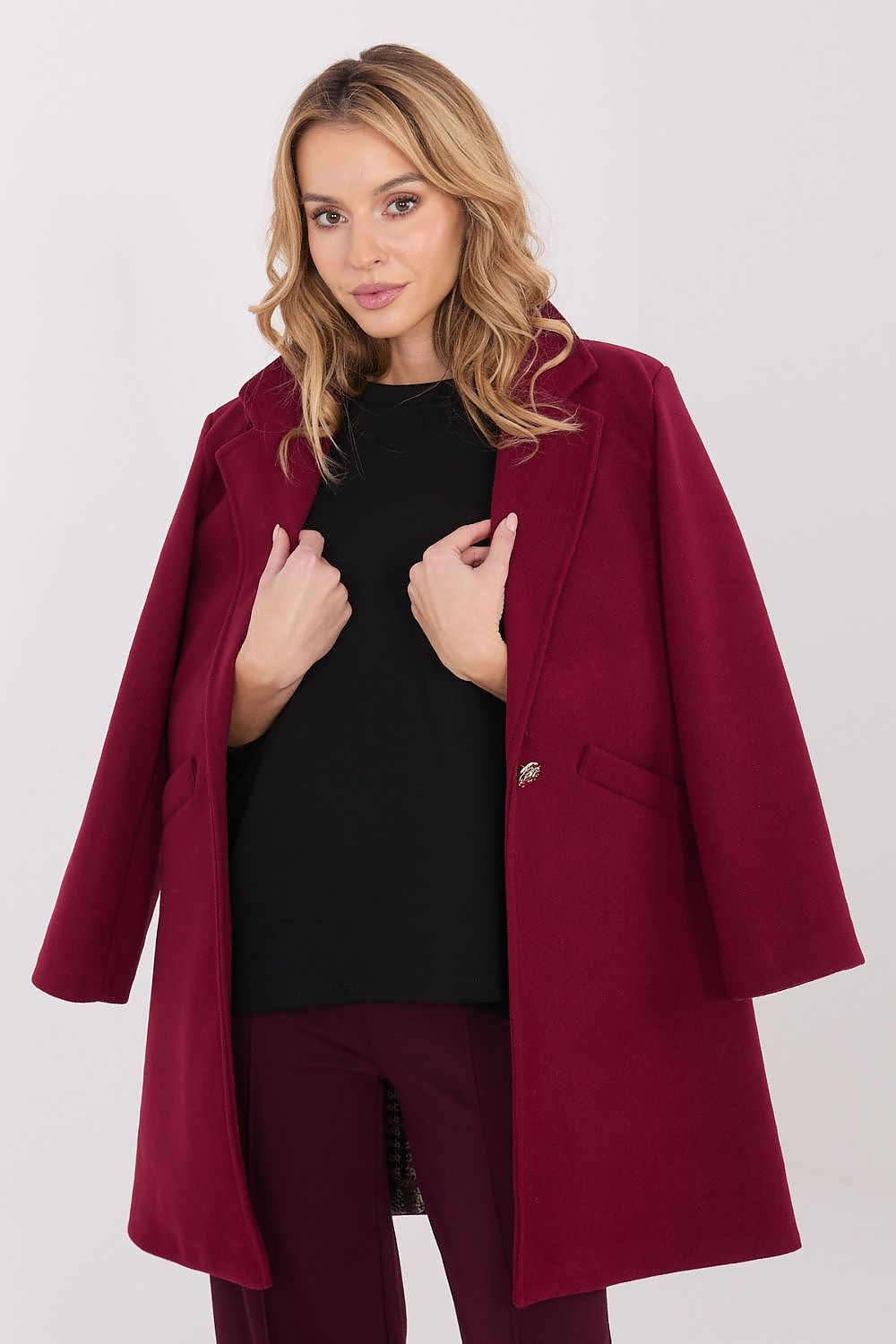  Palton model 222162 Italy Moda 