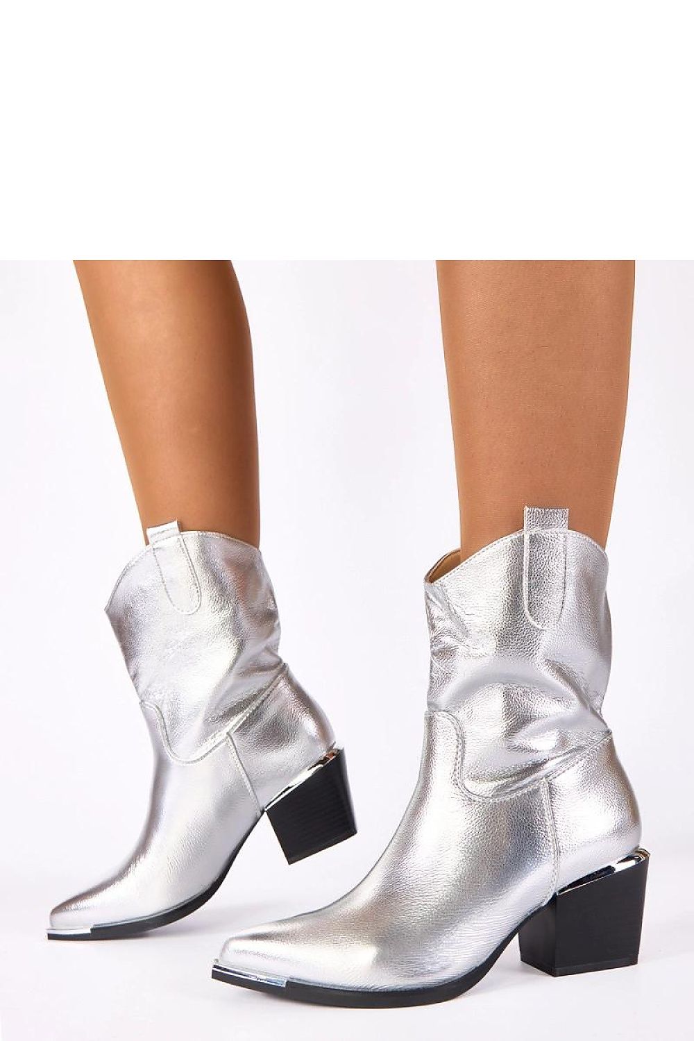  Botine cu toc model 222345 Solea 