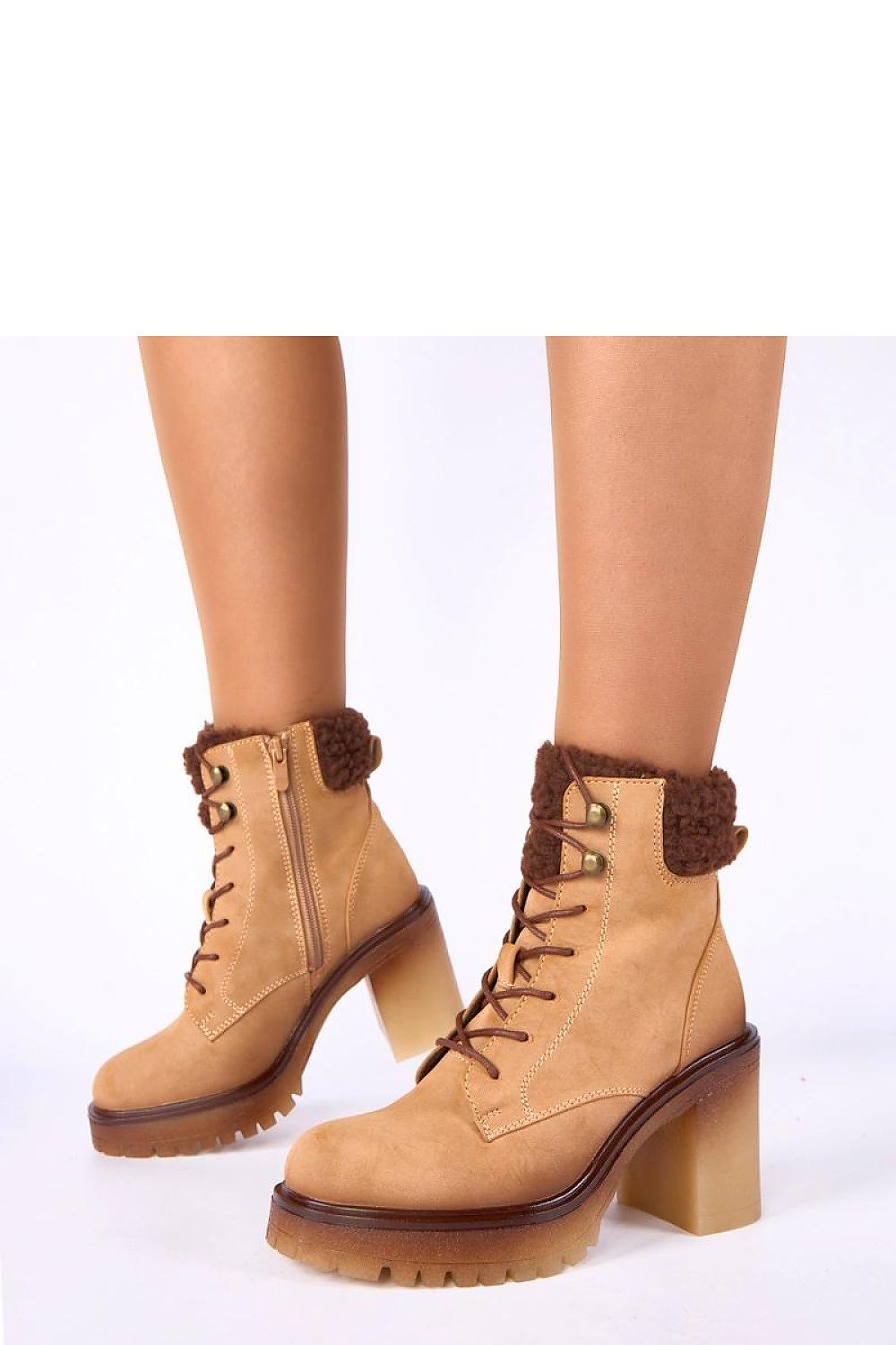  Botine cu toc model 222346 Solea 