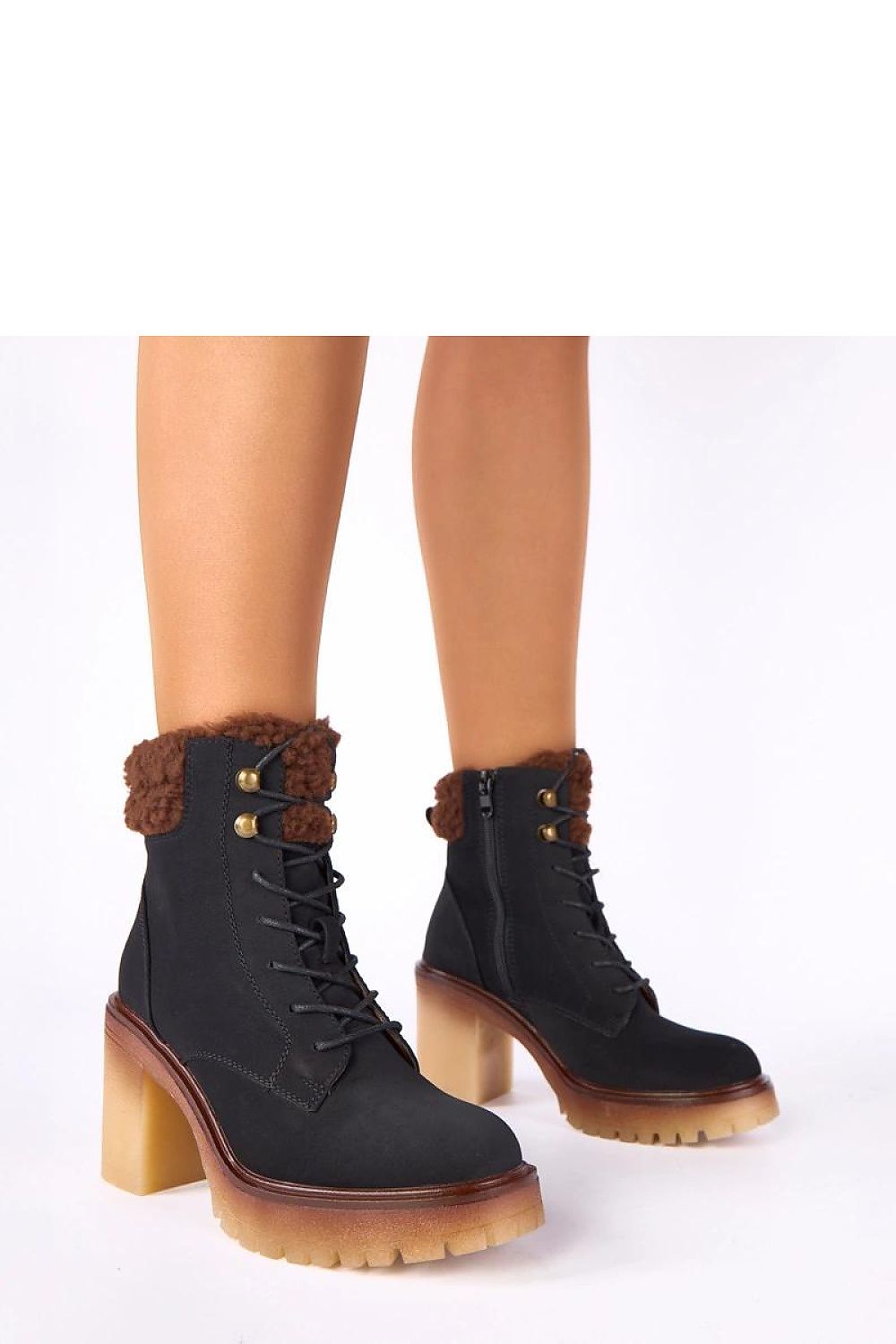  Botine cu toc model 222347 Solea 