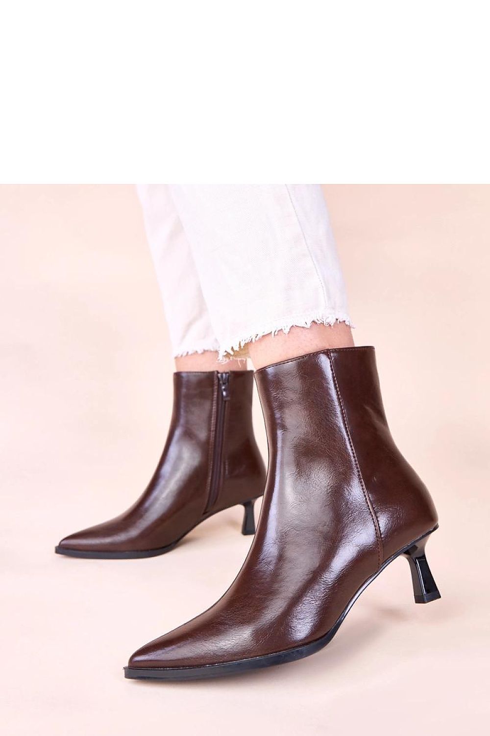  Botine cu toc model 222369 Solea 