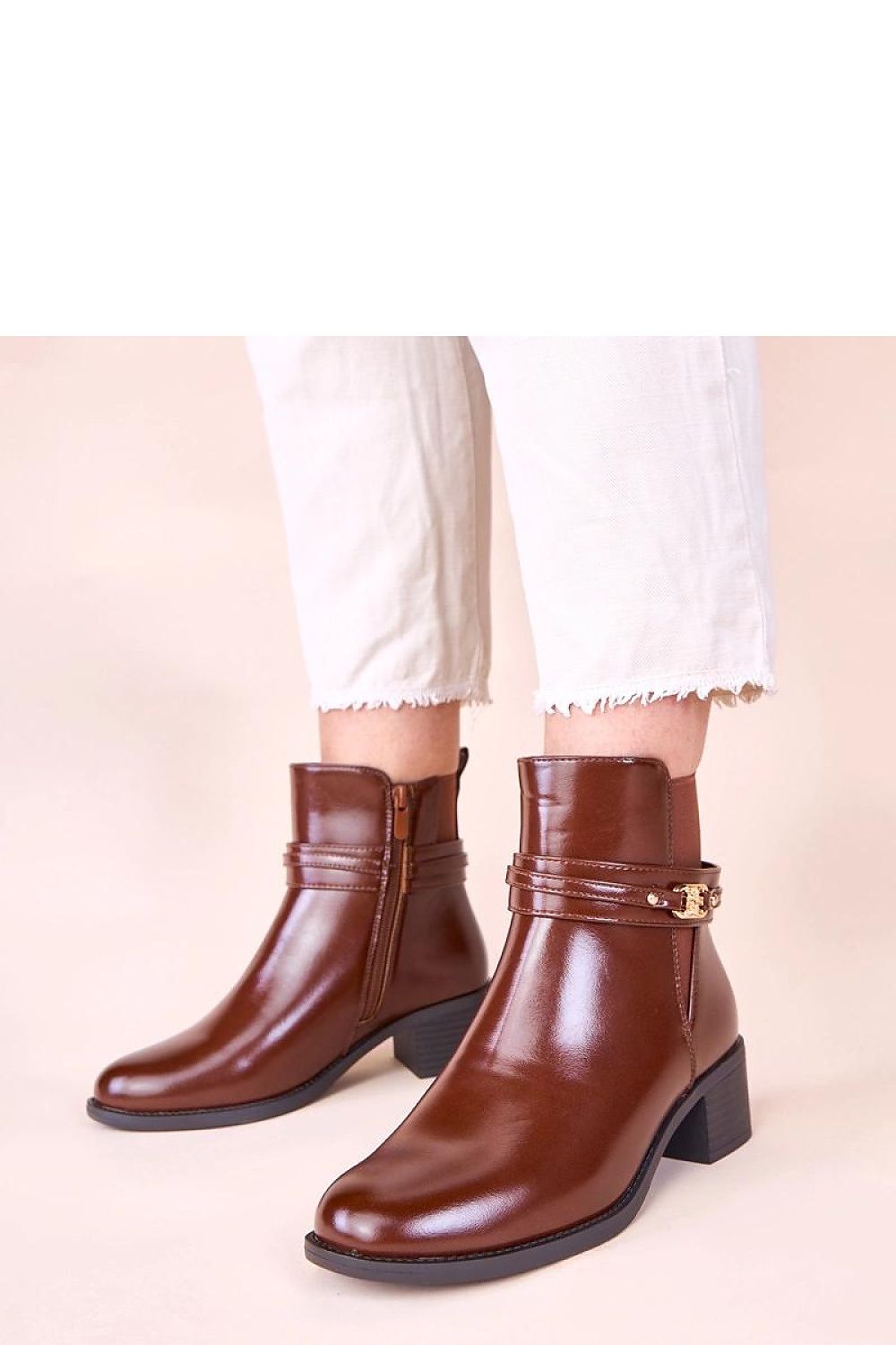  Botine cu toc model 222371 Solea 