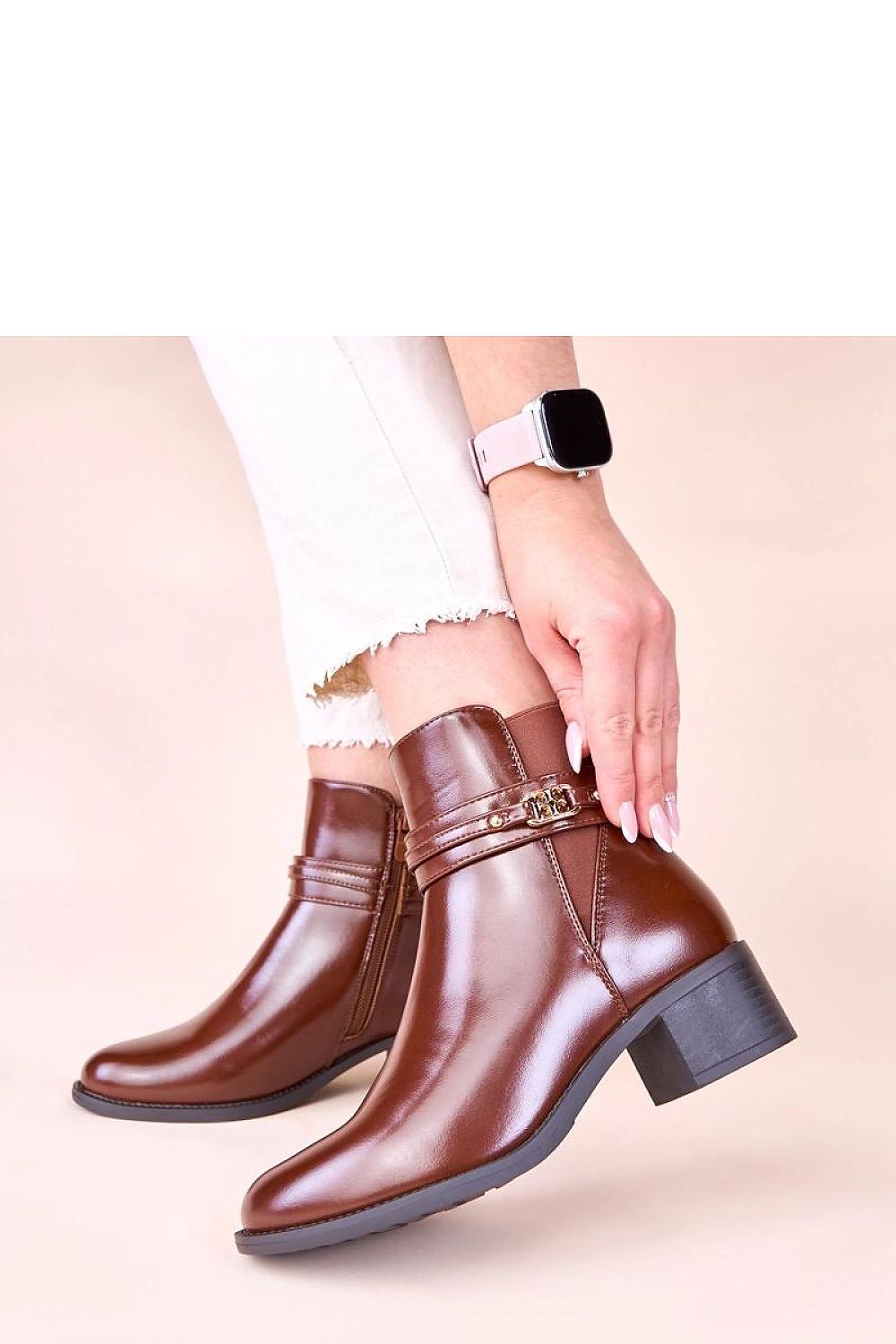  Botine cu toc model 222371 Solea 