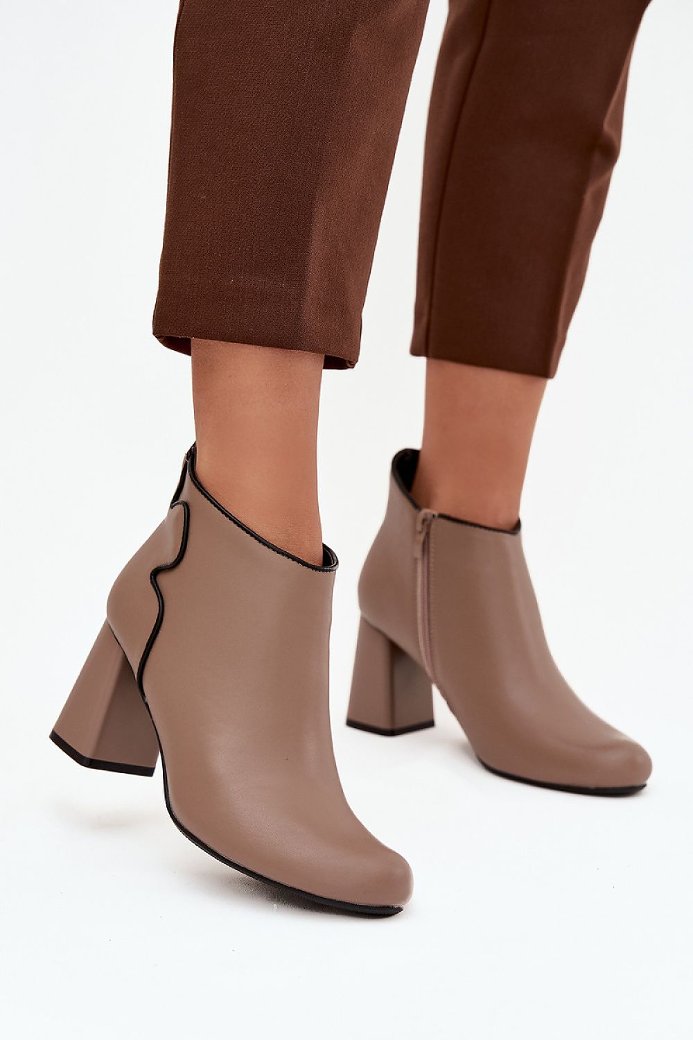  Botine cu toc model 222520 Step in style 