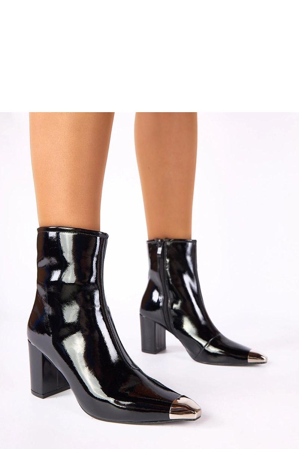  Botine cu toc model 222898 Solea 