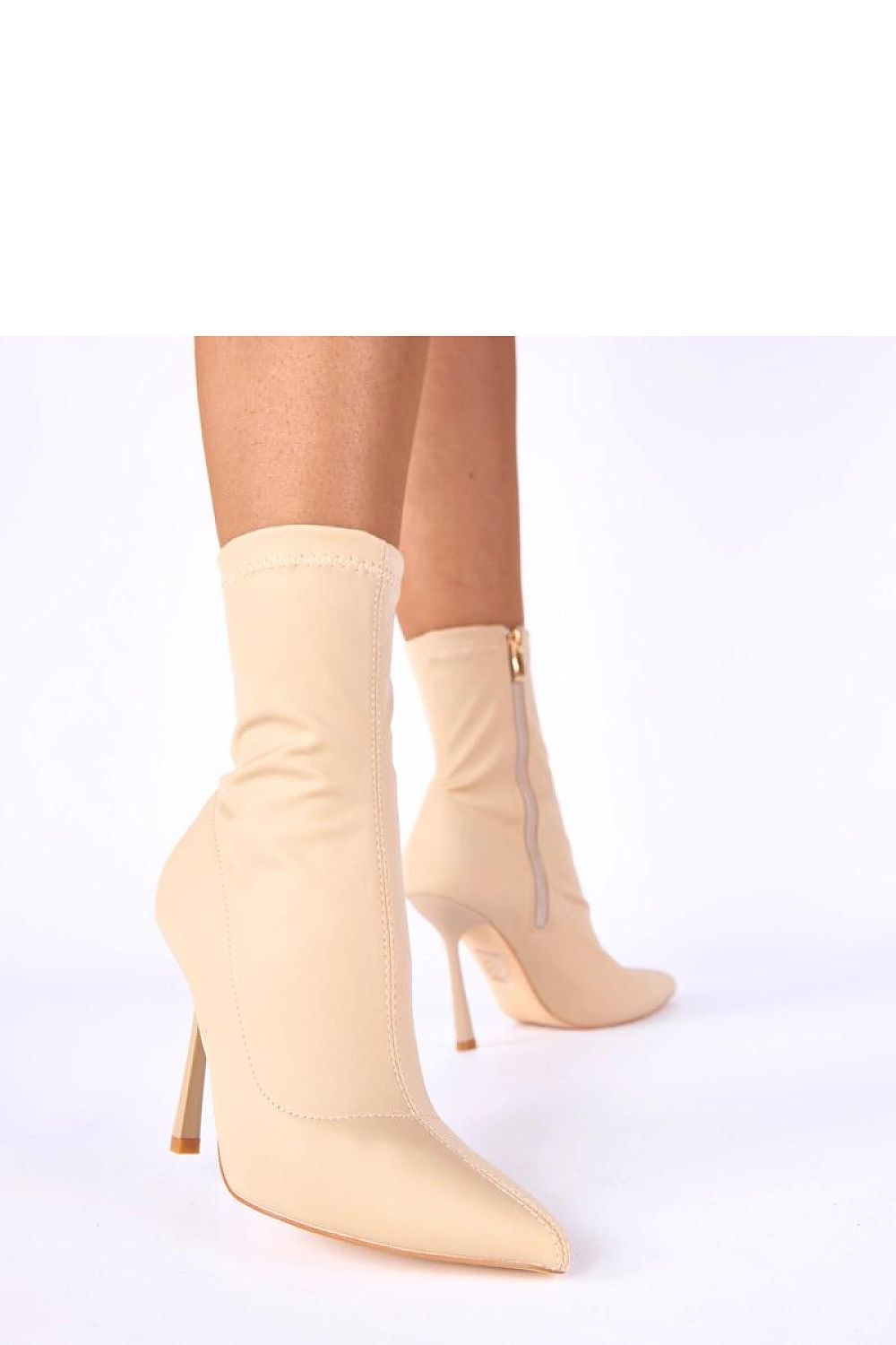  Botine cu toc model 222900 Solea 