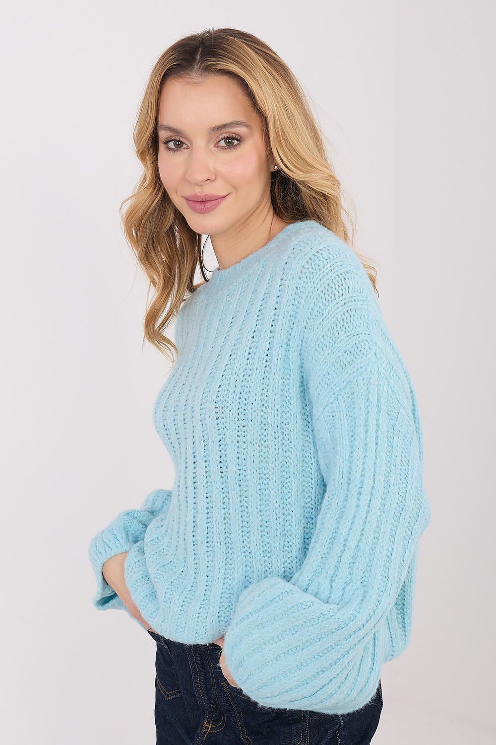  Pulover model 223411 Italy Moda 