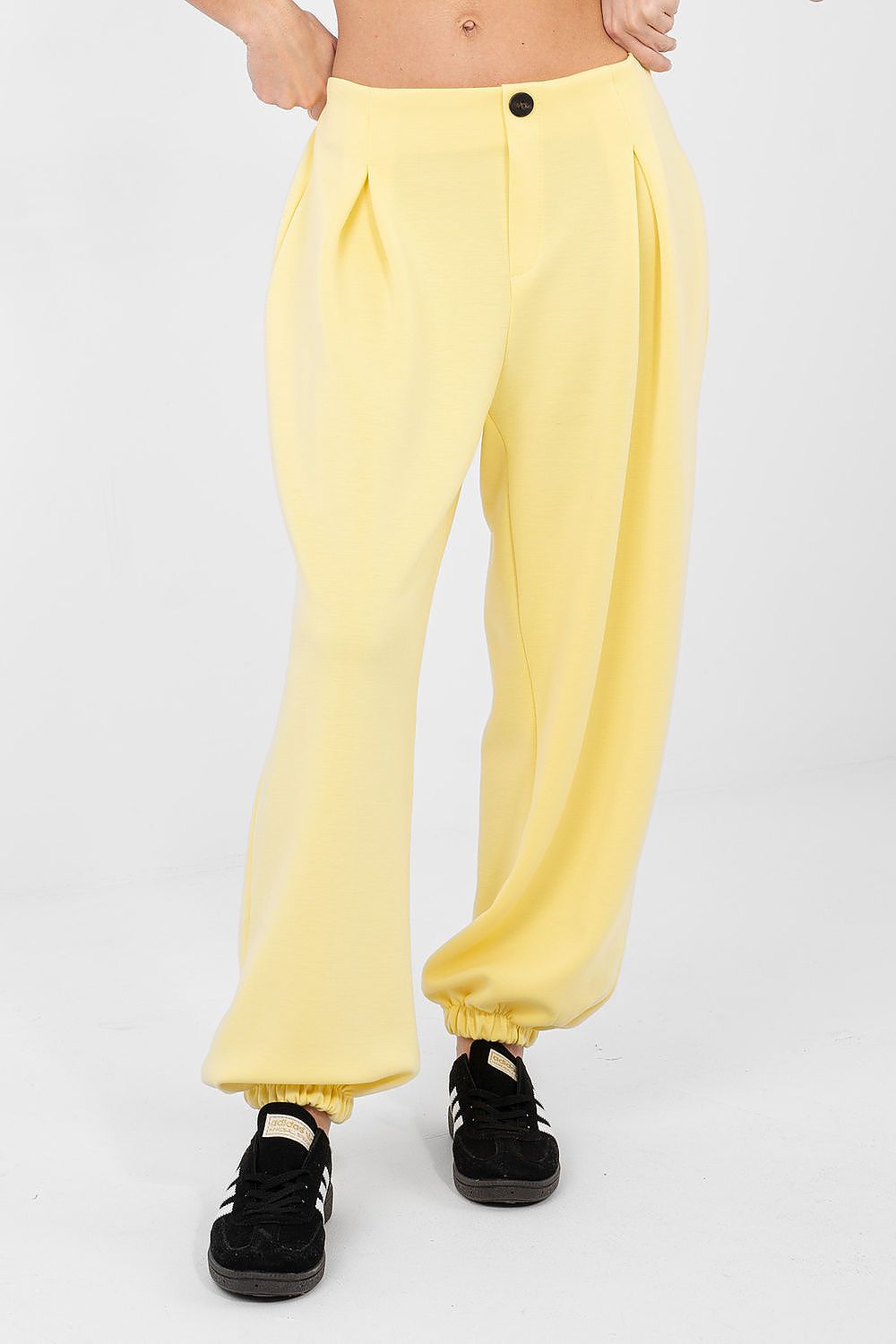  Pantaloni de trening model 223750 Italy Moda 