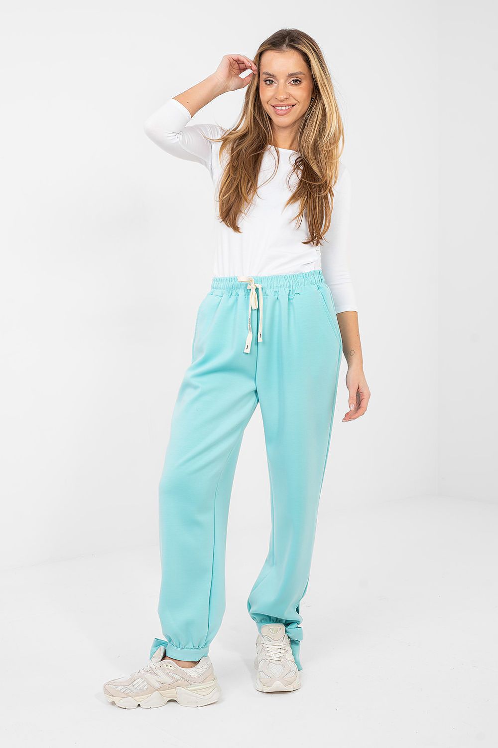  Pantaloni de trening model 223779 Italy Moda 