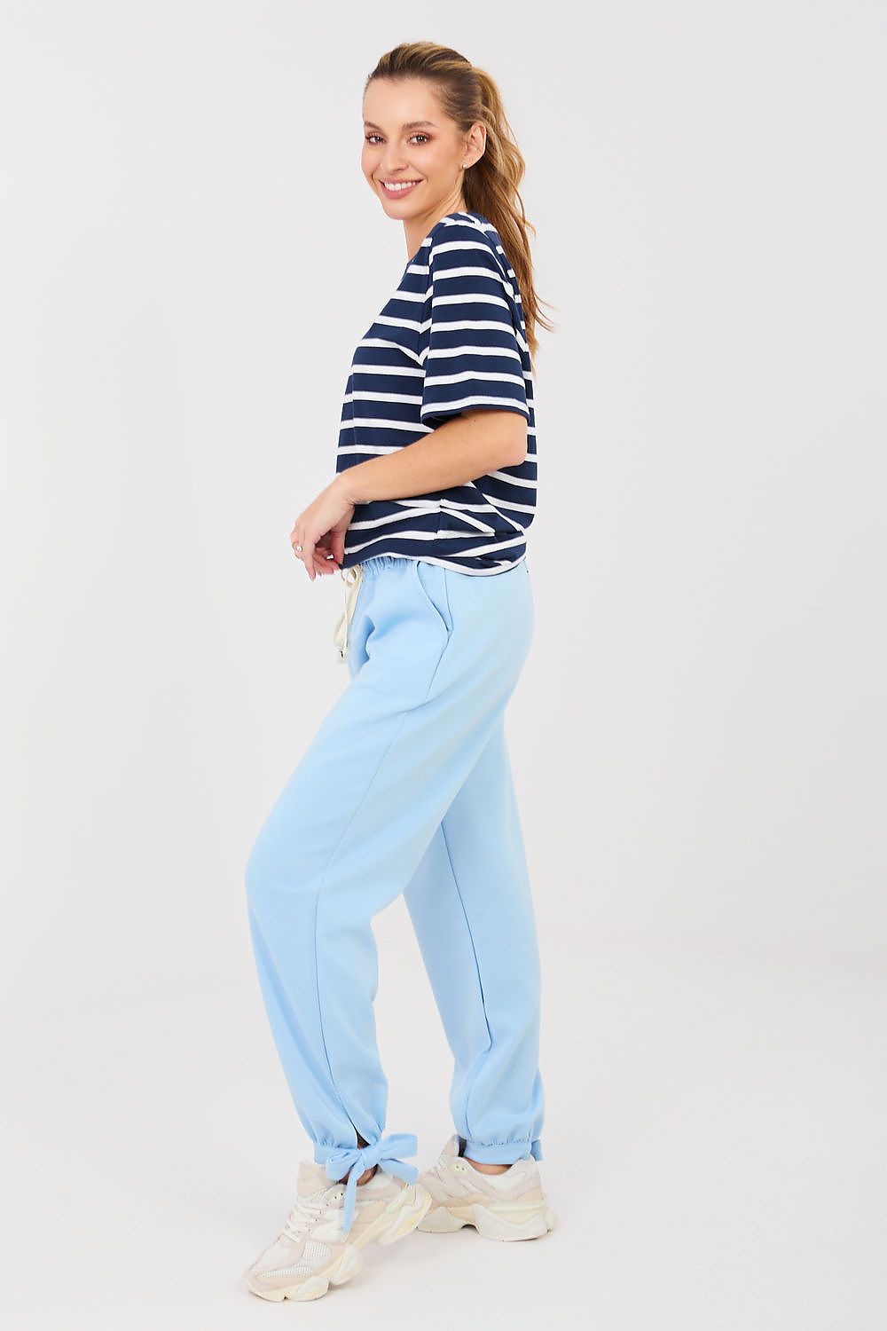  Pantaloni de trening model 223781 Italy Moda 