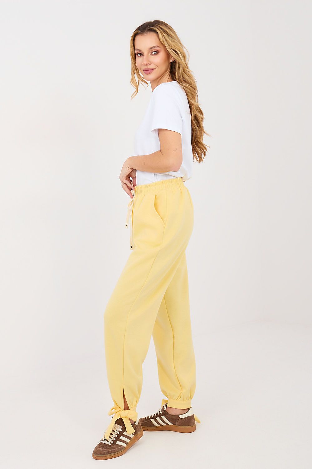  Pantaloni de trening model 223782 Italy Moda 