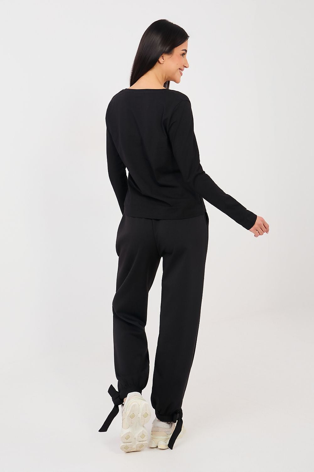  Pantaloni de trening model 223783 Italy Moda 