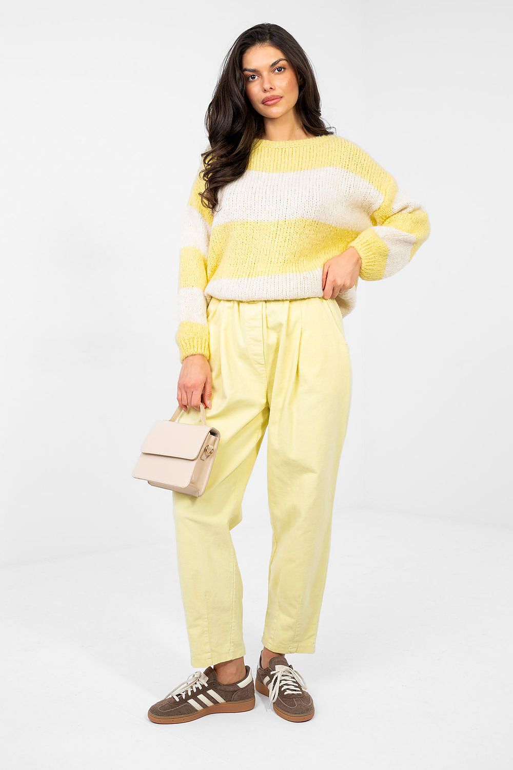  Pulover model 224389 Italy Moda 