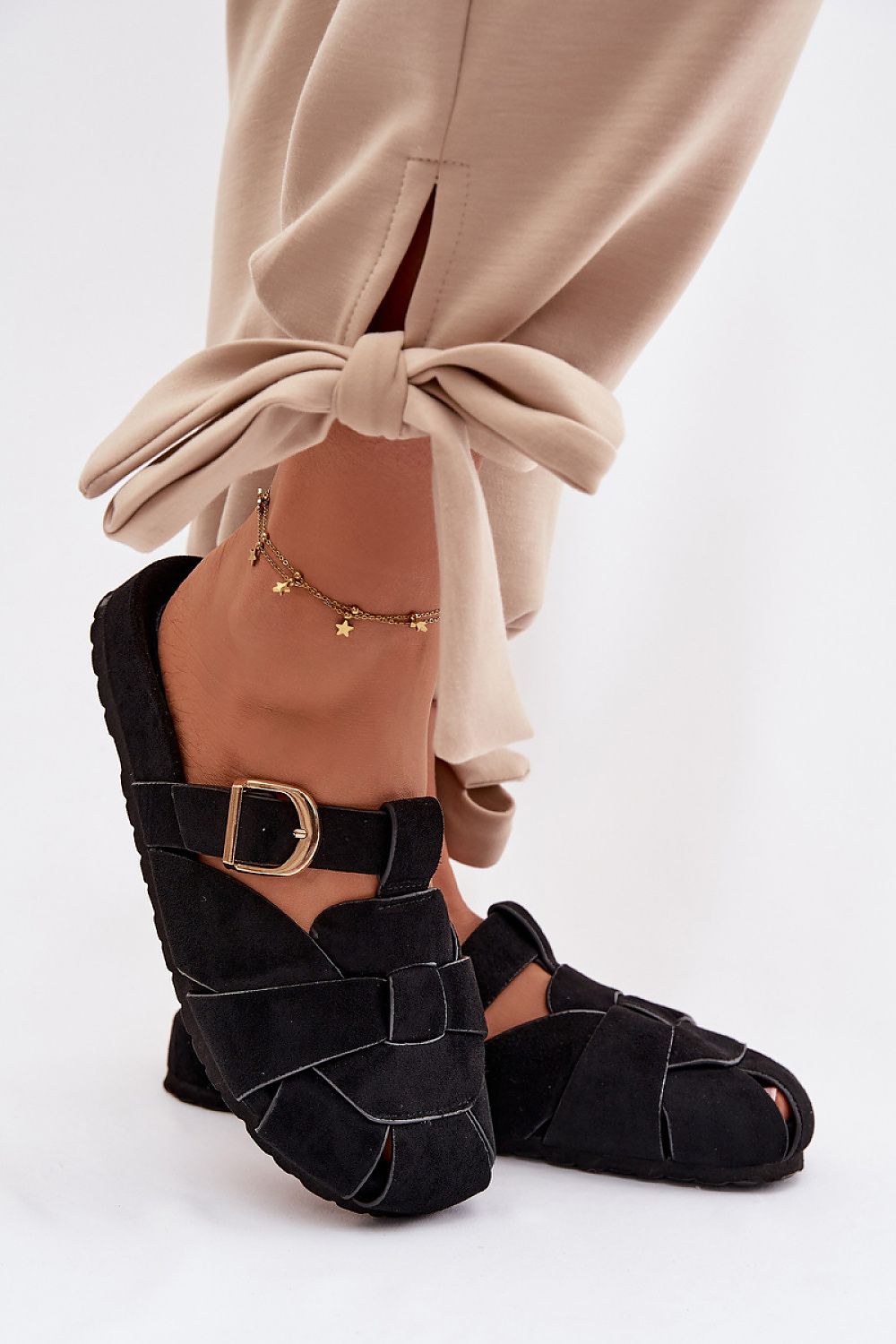  Şlapi model 224507 Step in style 