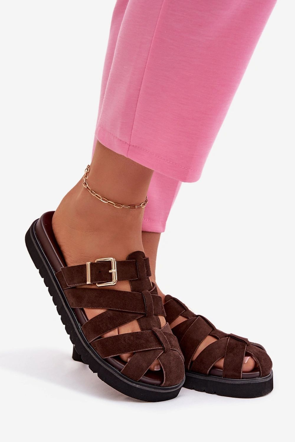  Şlapi model 224504 Step in style 