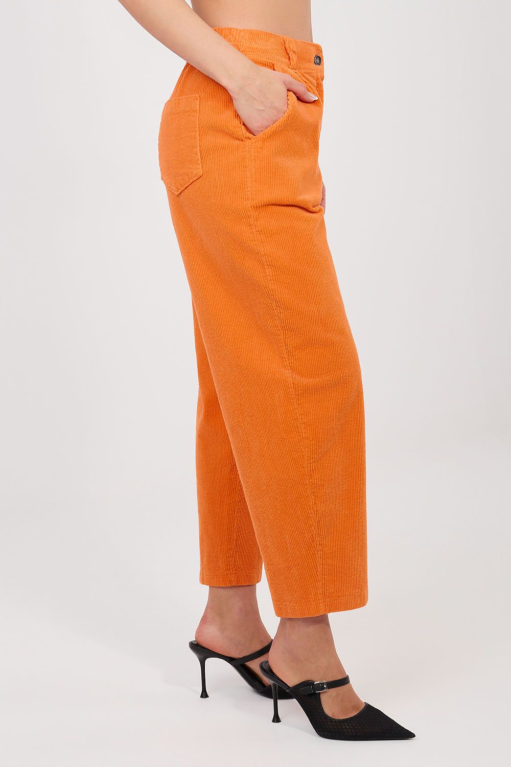  Pantaloni din catifea model 225084 Rue Paris 