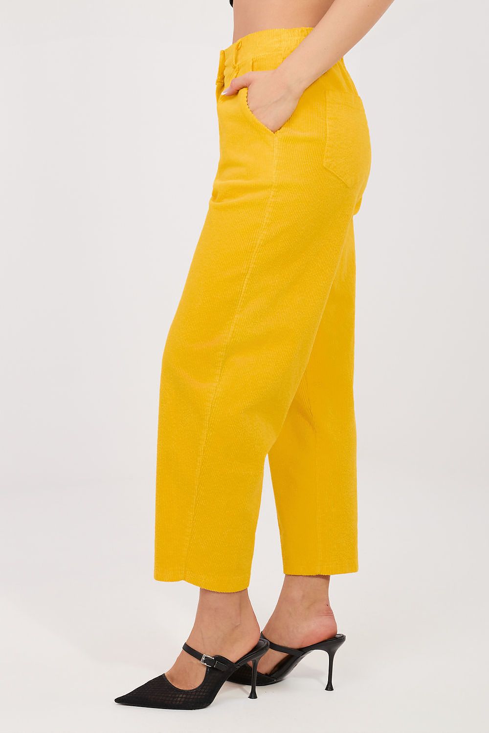  Pantaloni din catifea model 225085 Rue Paris 