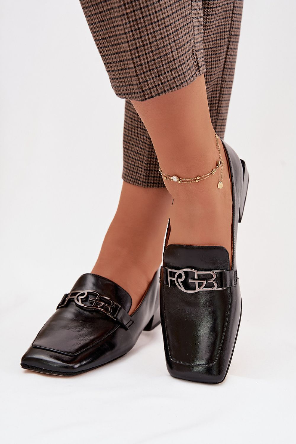  Şlapi model 225361 Step in style 