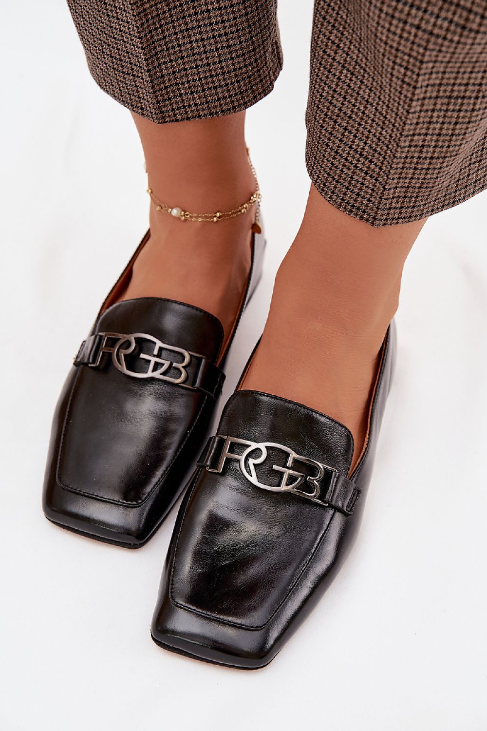  Şlapi model 225361 Step in style 