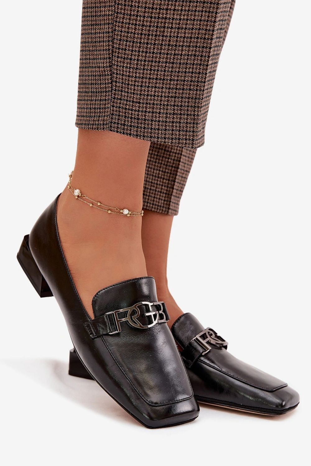  Şlapi model 225361 Step in style 