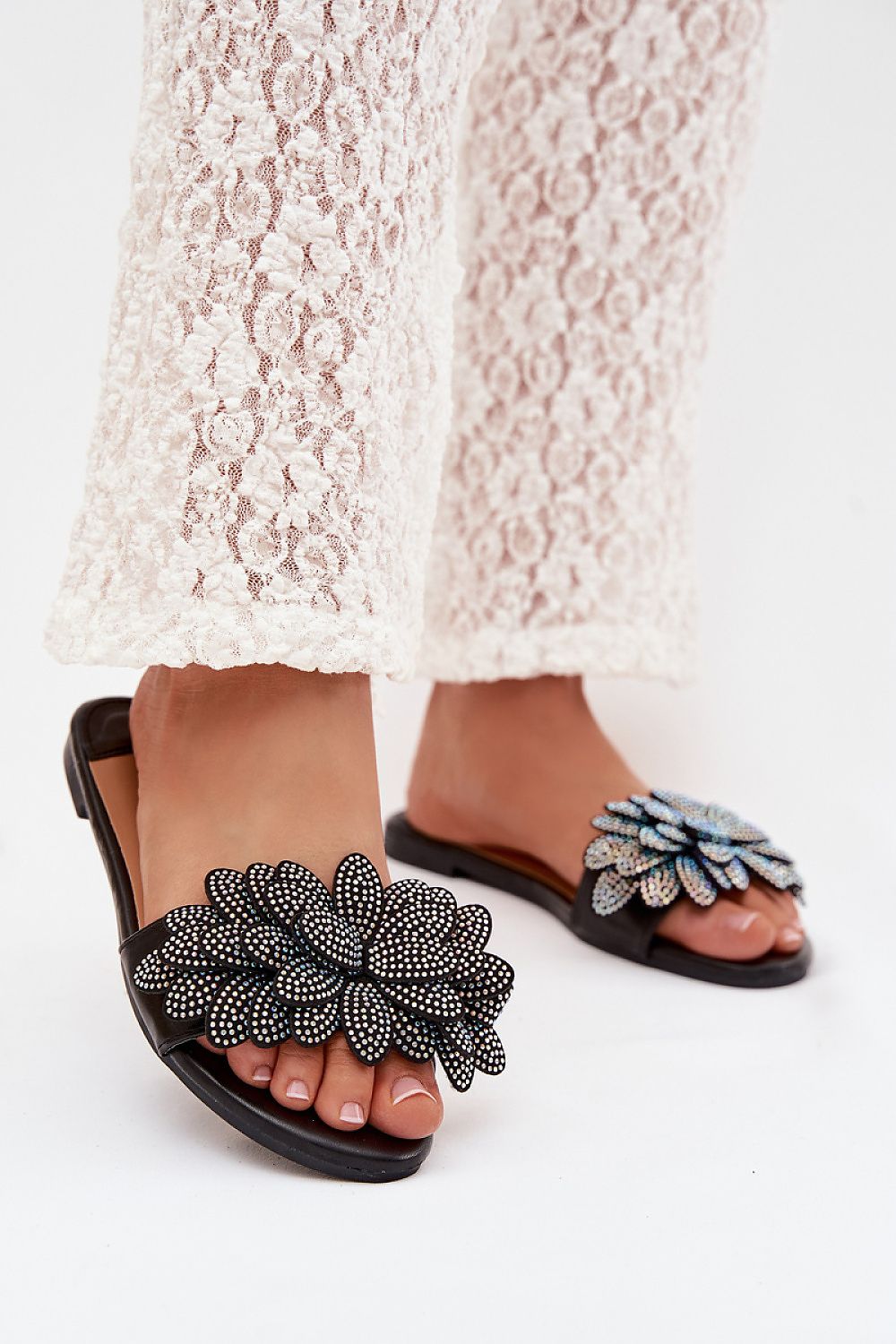  Şlapi model 225383 Step in style 
