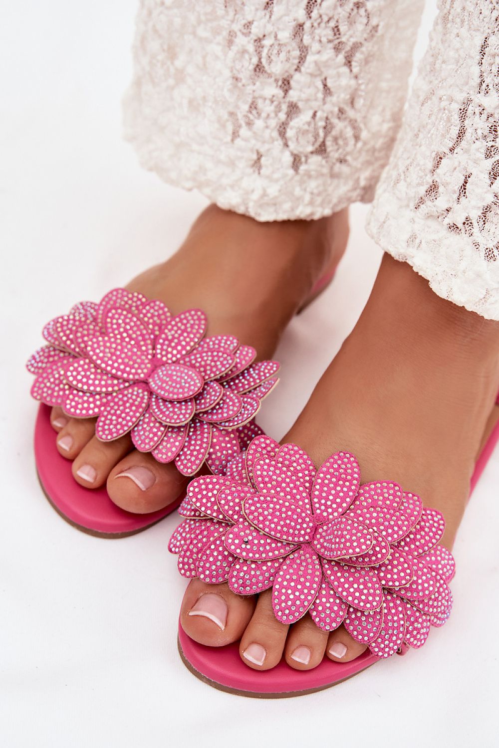  Şlapi model 225385 Step in style 