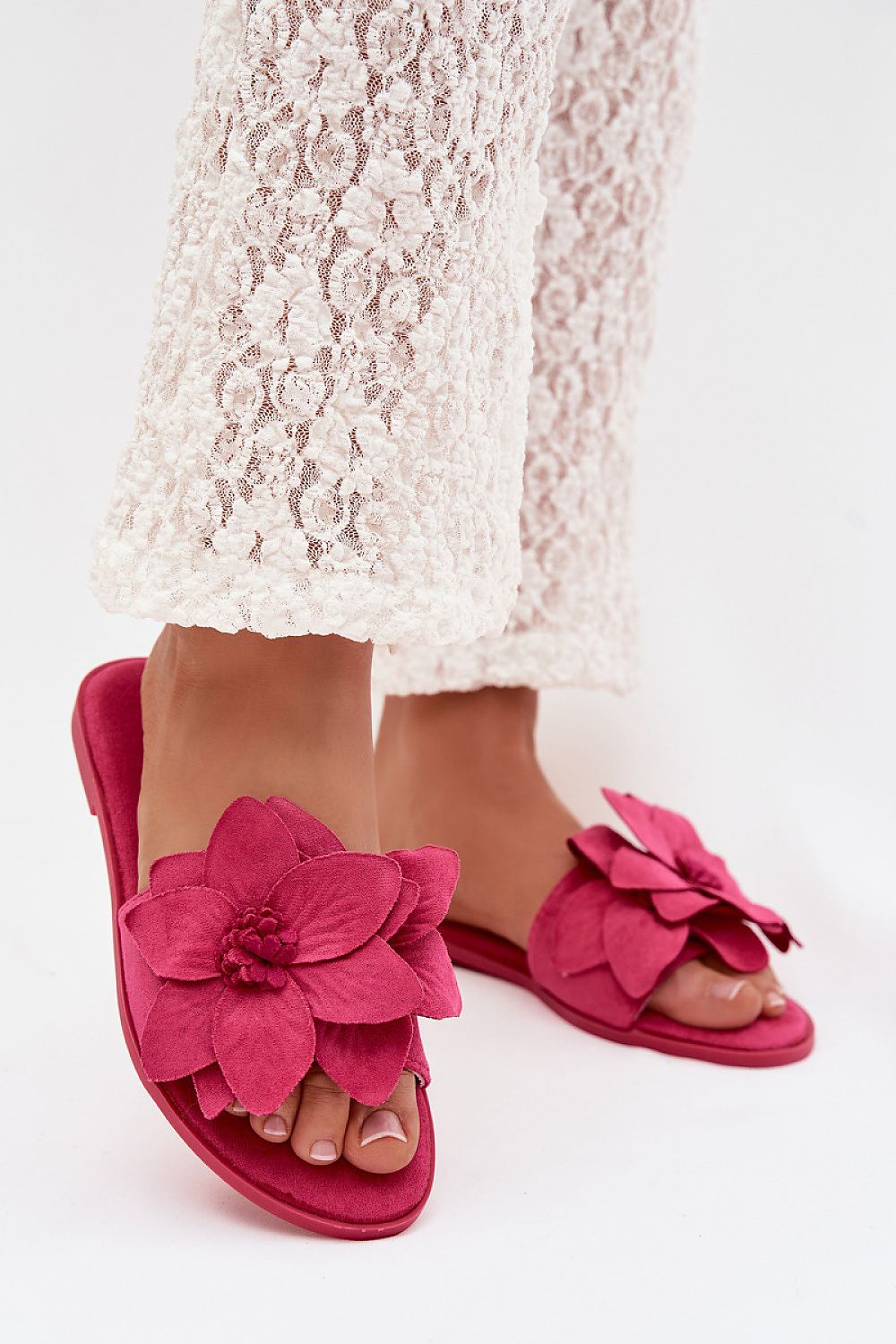  Şlapi model 225391 Step in style 