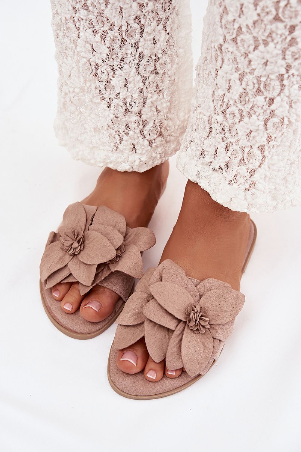  Şlapi model 225393 Step in style 