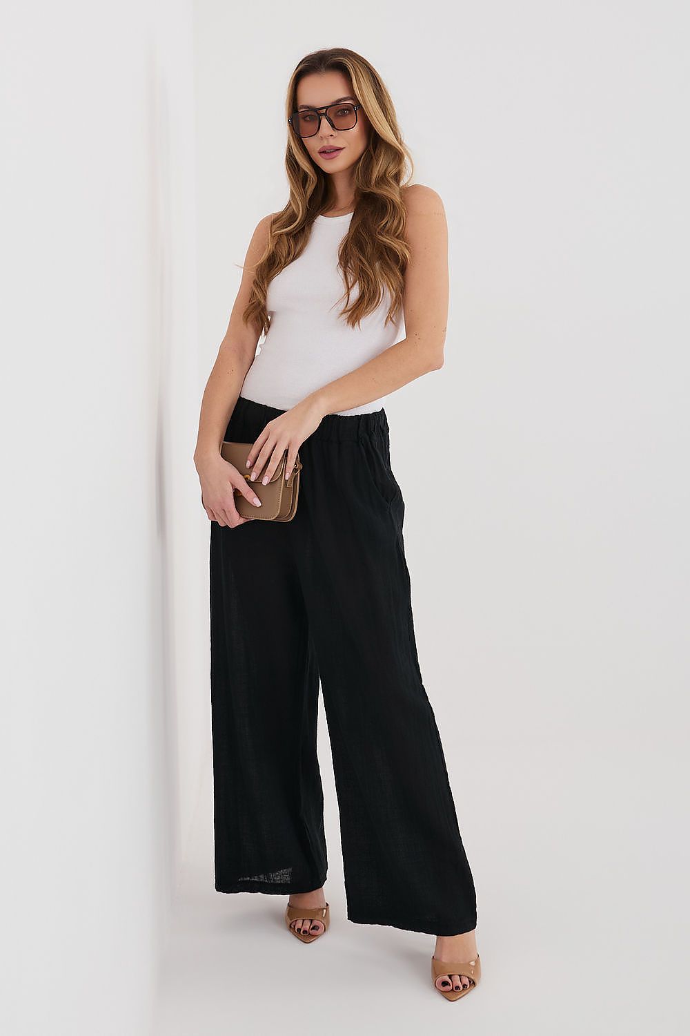  Pantaloni de damă model 225495 Italy Moda 