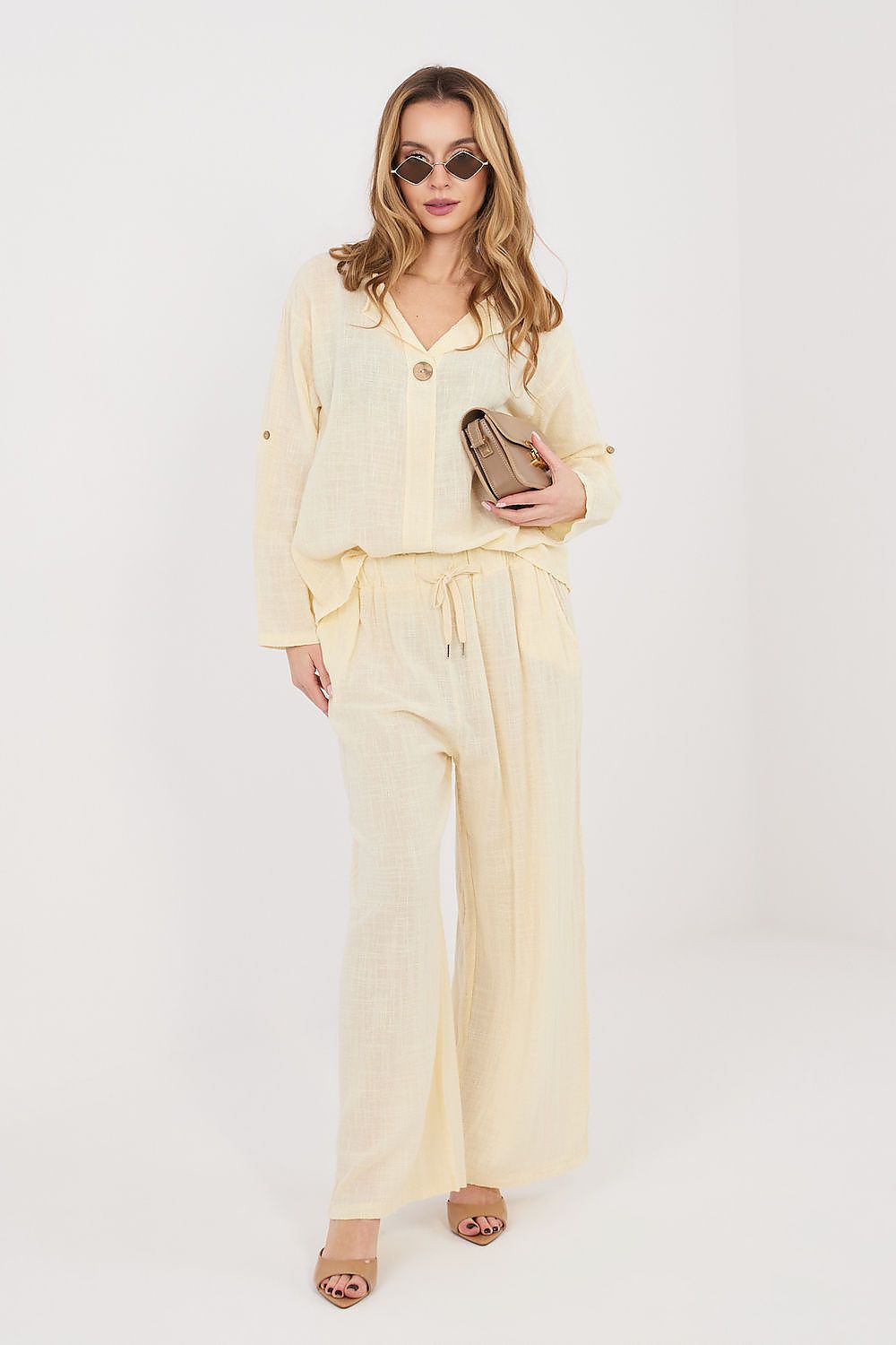  Pantaloni de damă model 225496 Italy Moda 