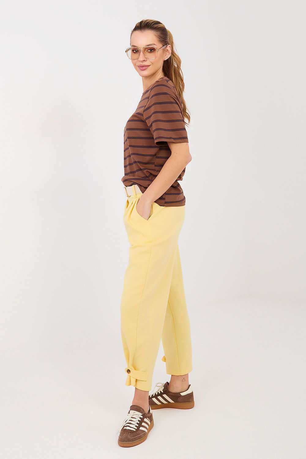  Pantaloni de trening model 225524 Italy Moda 