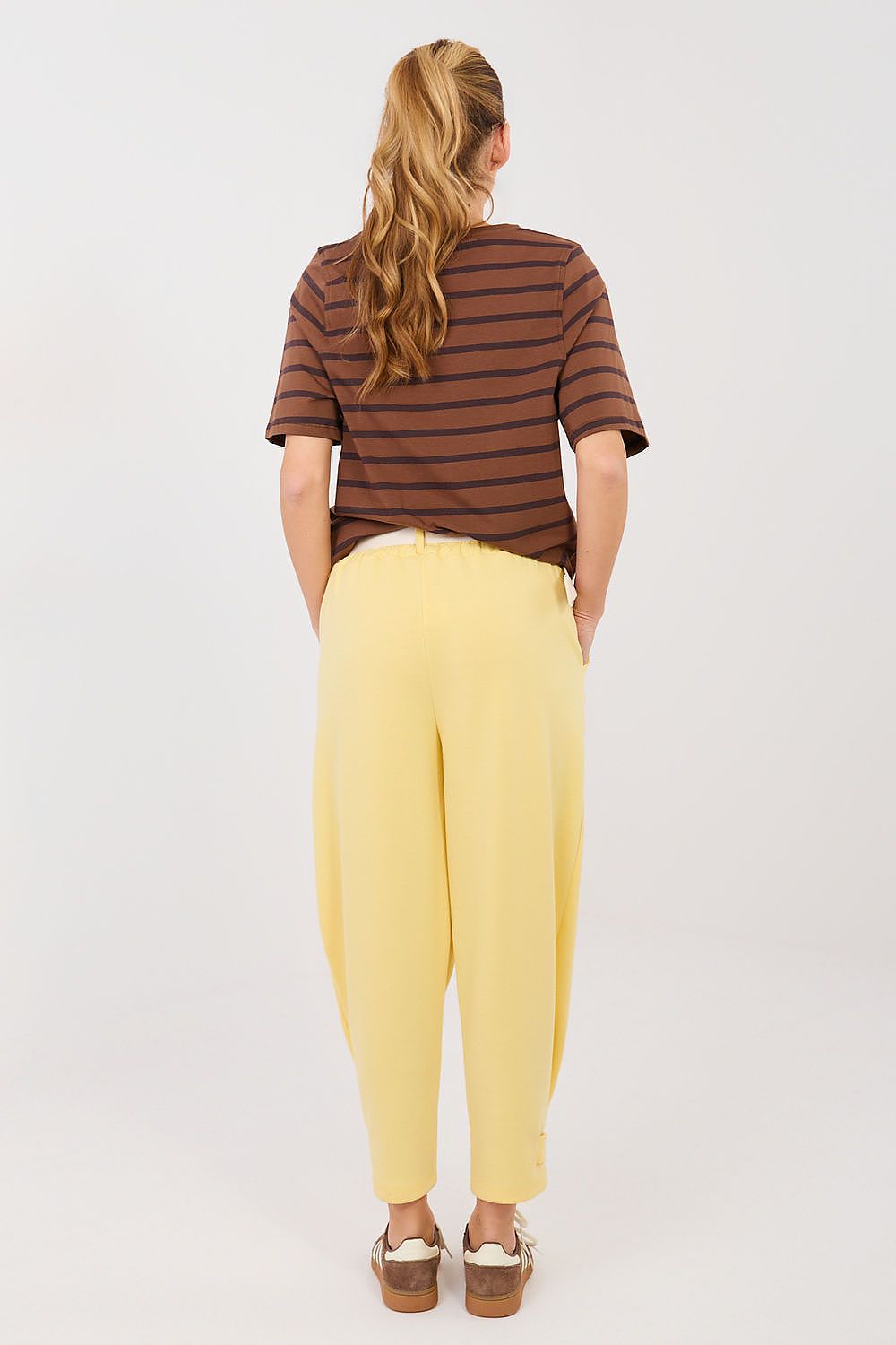  Pantaloni de trening model 225524 Italy Moda 