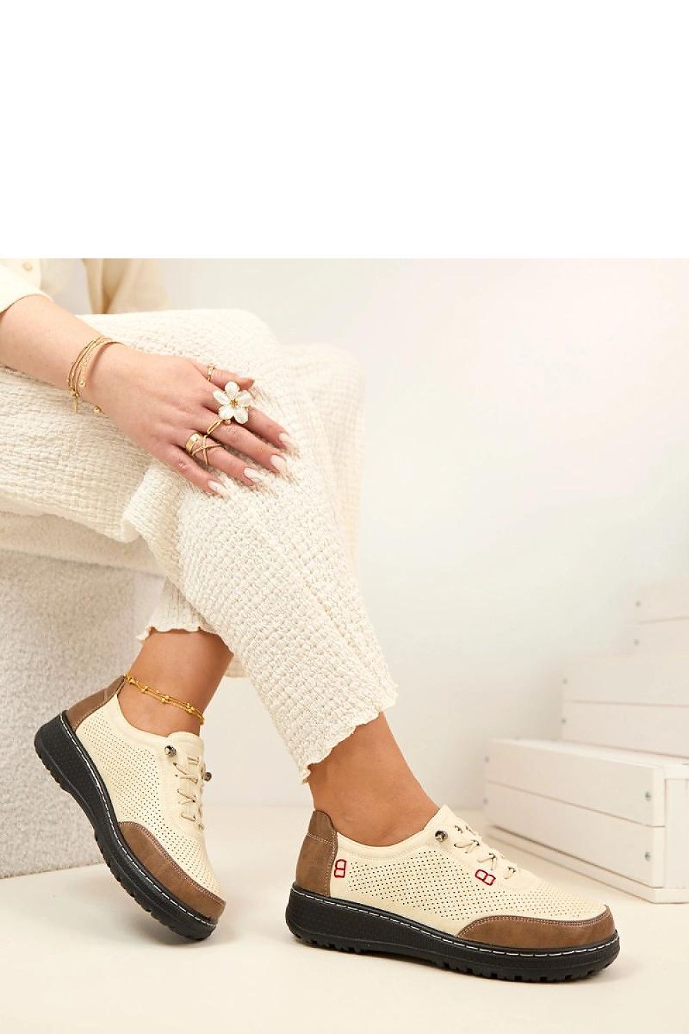  Pantofi model 225592 Solea 