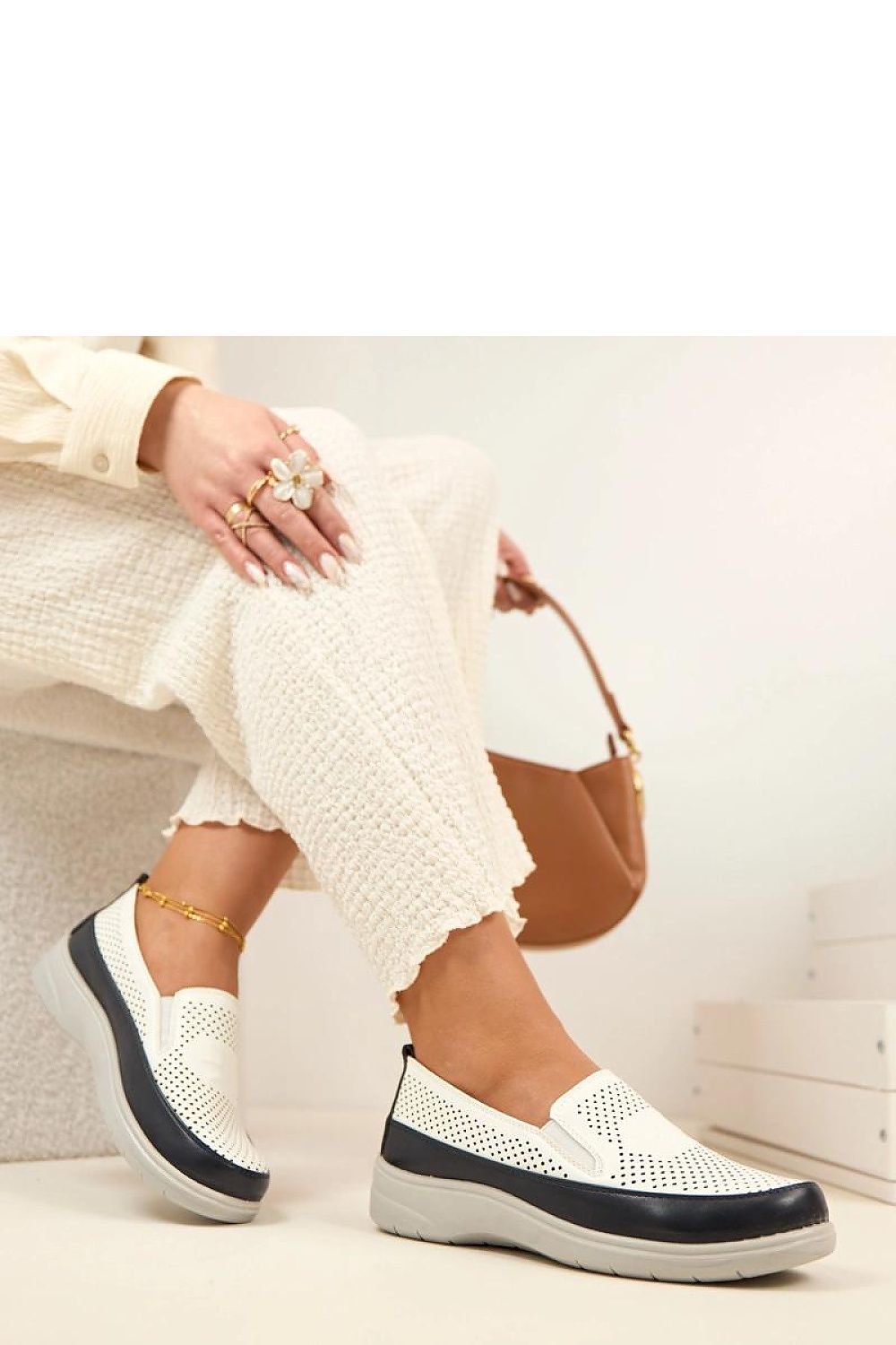  Pantofi model 225601 Solea 