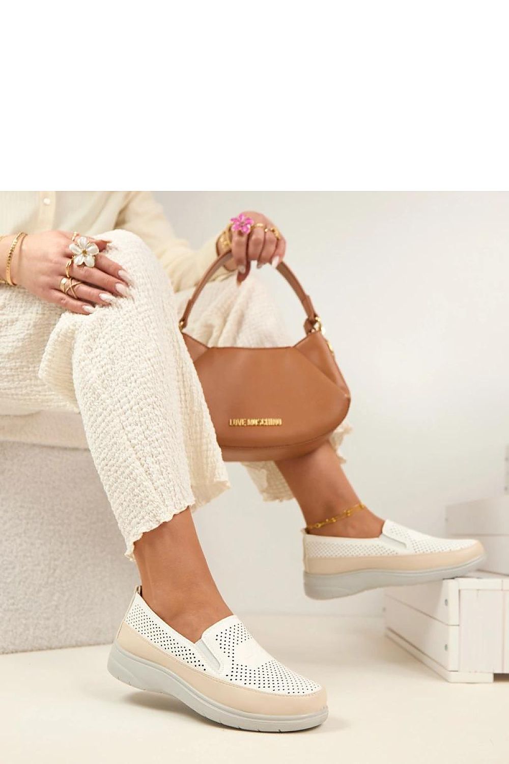  Pantofi model 225602 Solea 