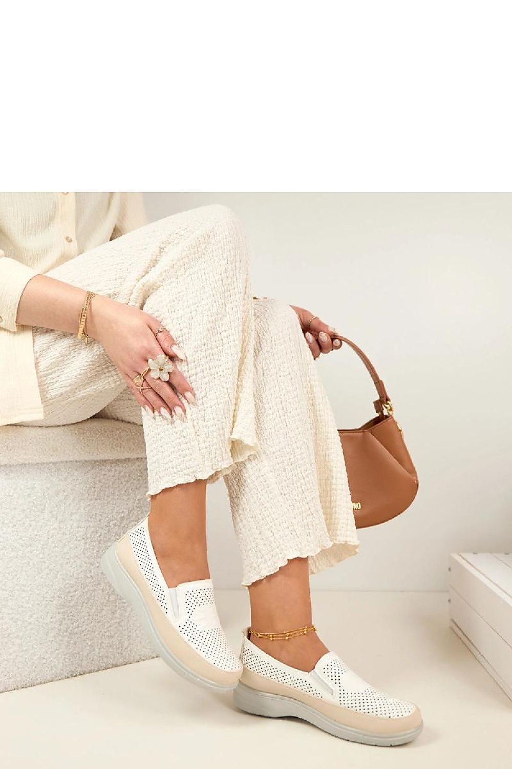  Pantofi model 225602 Solea 