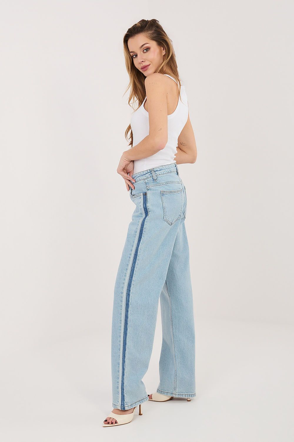  Jeanşi model 225708 Sublevel 